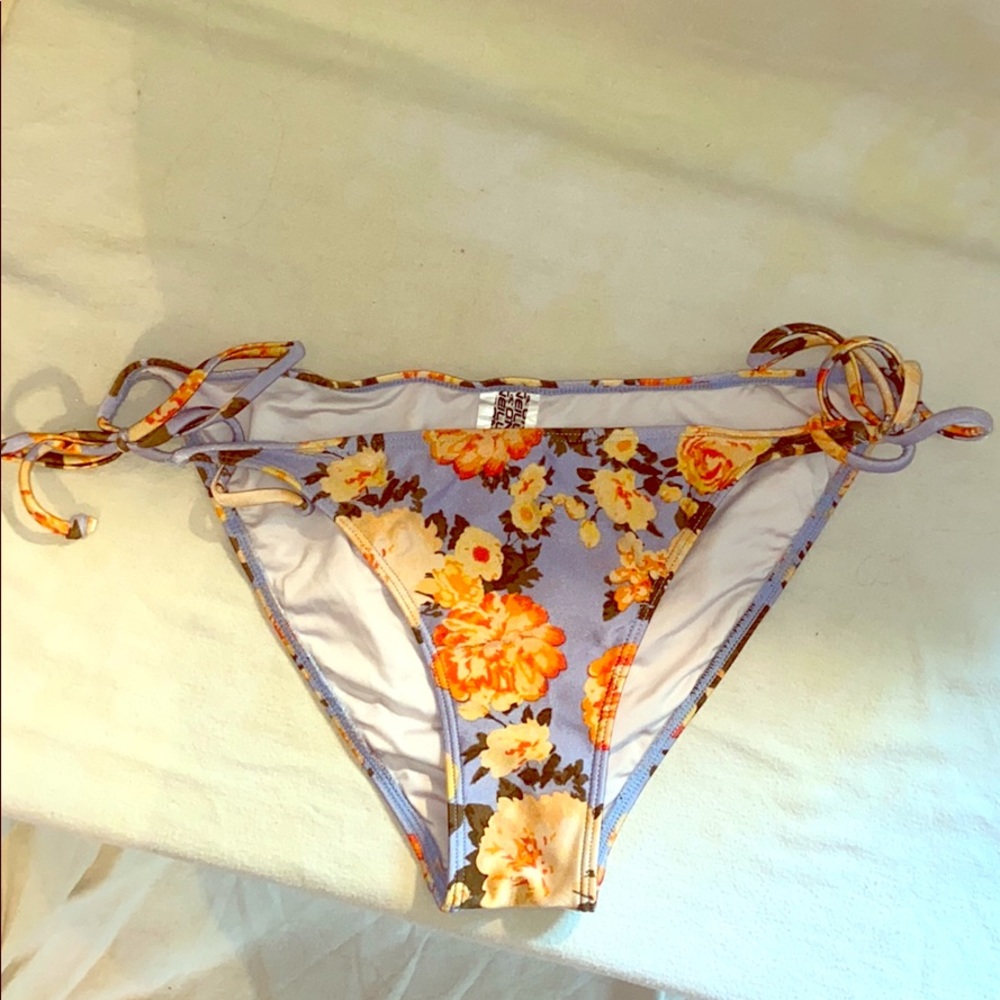 Bikini bottoms